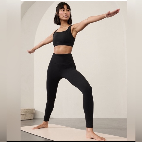 Athleta Pants - NWT  Salutation Stash Pocket II Tight Size XS/P